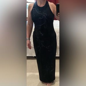 Beautiful black cross Bari Jay black dress size 9-10